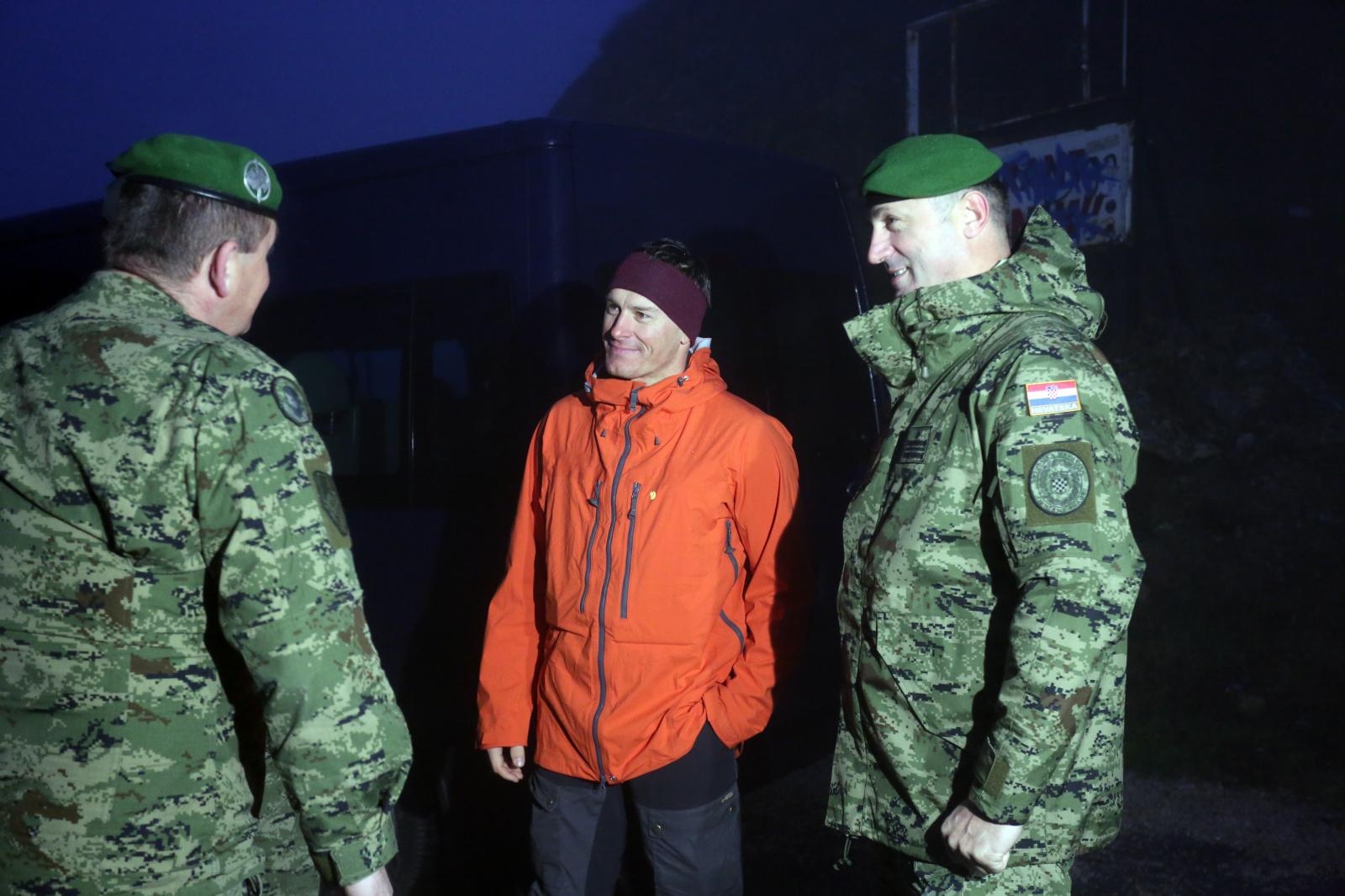 Ivica Kostelić s pripadnicima ZSS i SOD krenuo na osmodnevnu ekspediciju po Velebitu Ivica Kostelić s pripadnicima ZSS i SOD krenuo na osmodnevnu ekspediciju po Velebitu