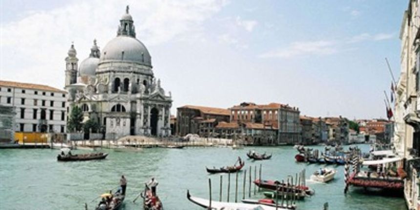 Ploveći paviljon za Venecijanski bijenale