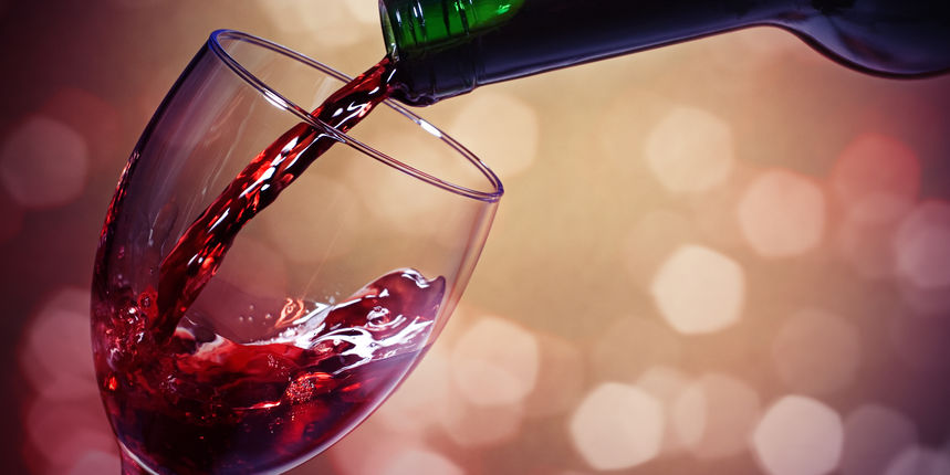 Živjet ćete duže – istraživanja sugeriraju da resveratrol može pomoći ljudima da žive dulje, potiskujući molekule koje uzrokuju upalu, kao i spojeve u krvi koji ometaju proizvodnju inzulina Živjet ćete duže – istraživanja sugeriraju da resveratrol može pomoći ljudima da žive dulje, potiskujući molekule koje uzrokuju upalu, kao i spojeve u krvi koji ometaju proizvodnju inzulina