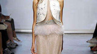 Perje na modnoj pisti