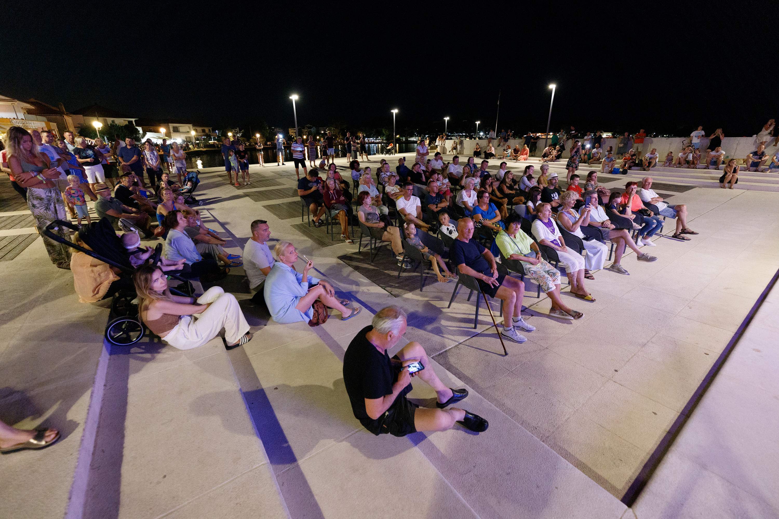 Dašak Italije: Koncert Nere Gojanović, Gordane Pavić i Vladimira Garića na rivi u Petrčanima