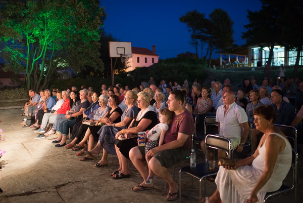 Svečano otvorenje 1. Olipskog ljetnog festivala 10. srpnja 2016. Svečano otvorenje 1. Olipskog ljetnog festivala 10. srpnja 2016.