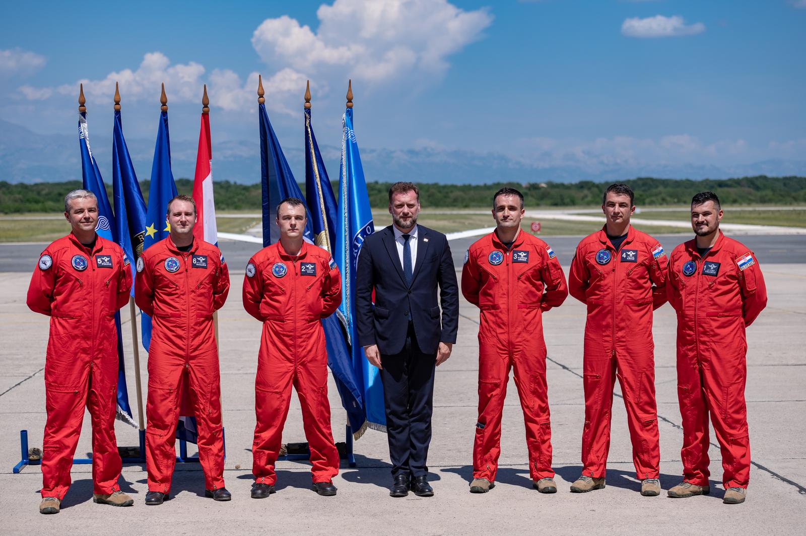 Krila Oluje predstavila novi letački program i dva nova člana