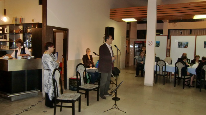 Povodom 8. Dana makedonske kulture, kulturno-umjetničko društvo ”Biljana” u dvorani hotela Iž u Zadru organizirala je večer poezije i glazbe Povodom 8. Dana makedonske kulture, kulturno-umjetničko društvo ”Biljana” u dvorani hotela Iž u Zadru organizirala je večer poezije i glazbe