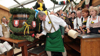 Image 1185725 (auto) Image 1185725 (auto)