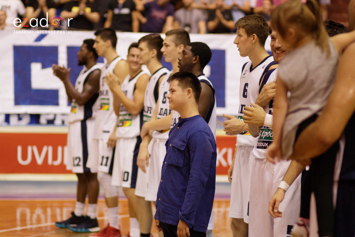 Humanitarna utakmica u Jazinama: KK Zadar – KK Diadora Humanitarna utakmica u Jazinama: KK Zadar – KK Diadora