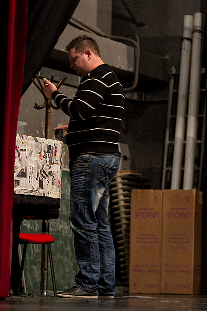 Hrvatsko narodno kazalište Zadar traži nove mlade talente za glumačku radionicu, a mi smo sinoć pratili audiciju na kojoj su se budućoj mentorici, glumici Jasni Ančić, predstavili prvi muški kandidati, foto Leo Banic