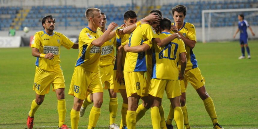 Zadar, 220912
Stadion na Stanovima.
Nogometna utakmica 9. kola 1. HNL izmedju NK Zadar i NK Inter.
Na fotografiji: slavlje igraca Intera nakon drugog pogotka Ante Budimira
Foto: Luka Gerlanc / CROPIX