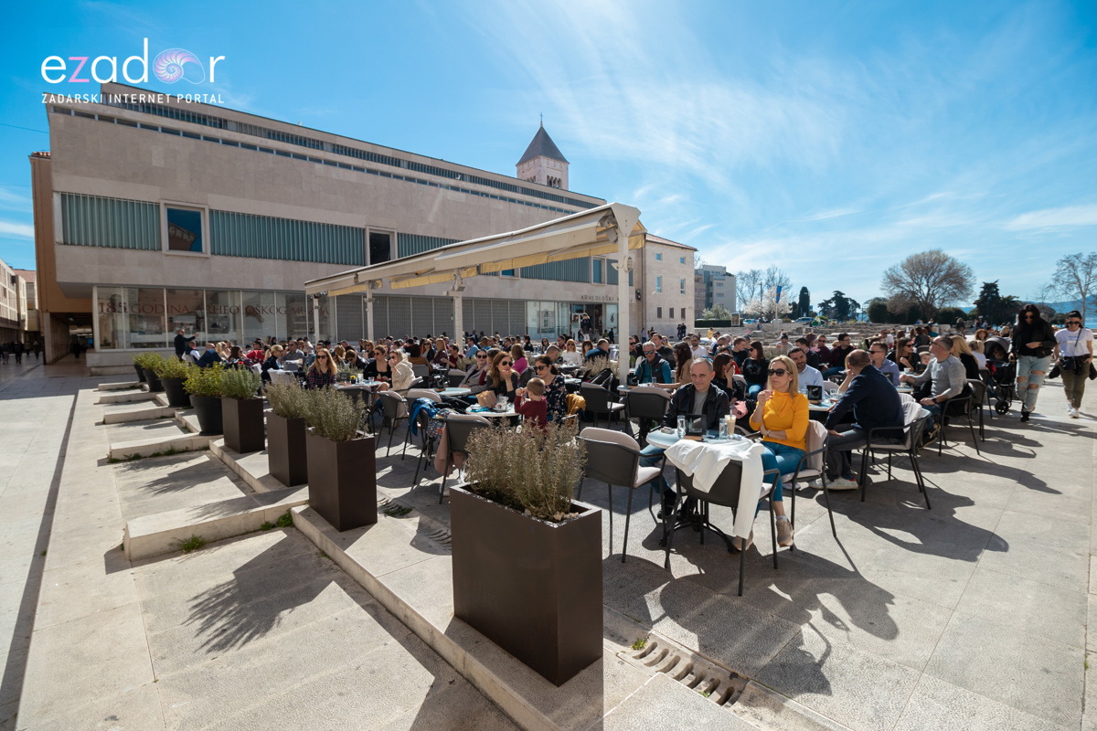Đir po gradu, subotnja špica 9. ožujka 2019. Đir po gradu, subotnja špica 9. ožujka 2019.