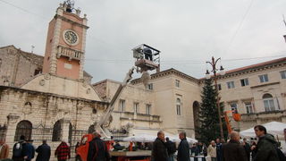 Bozicni ukrasi, ukrasavanje grada