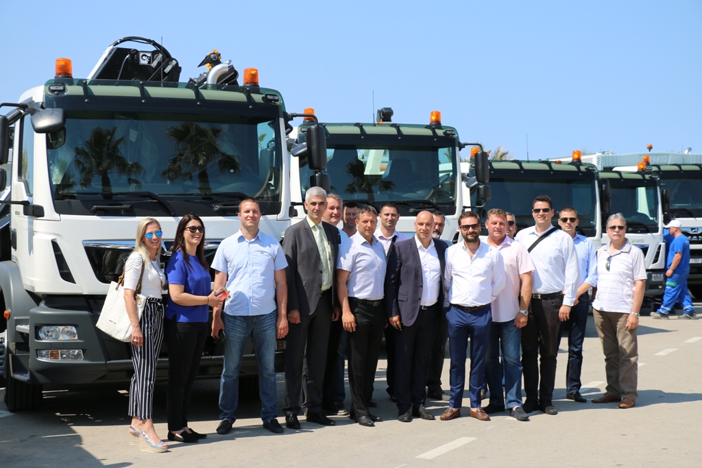 Vir: Primopredaja novog voznog parka komunalne tvrtke Čisti otok Vir: Primopredaja novog voznog parka komunalne tvrtke Čisti otok