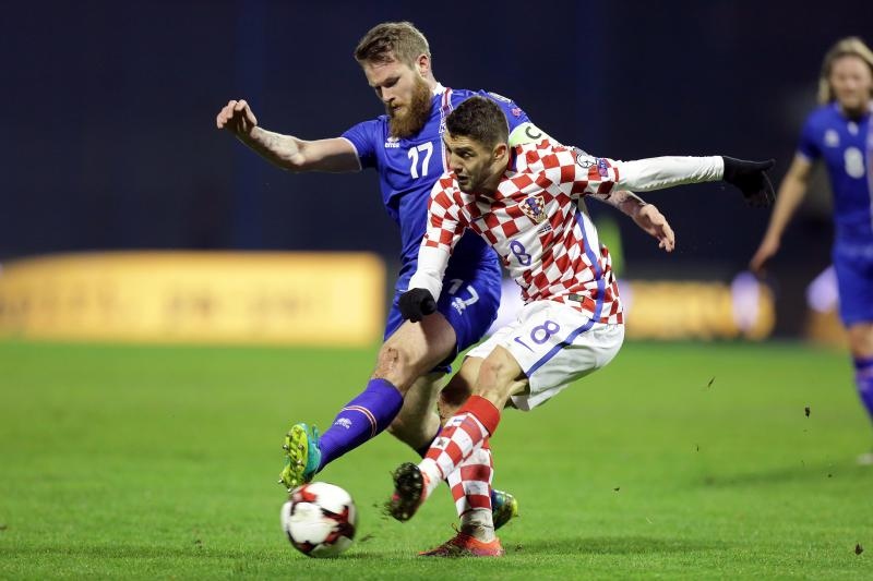 Image 379851 (auto) Image 379851 (auto)