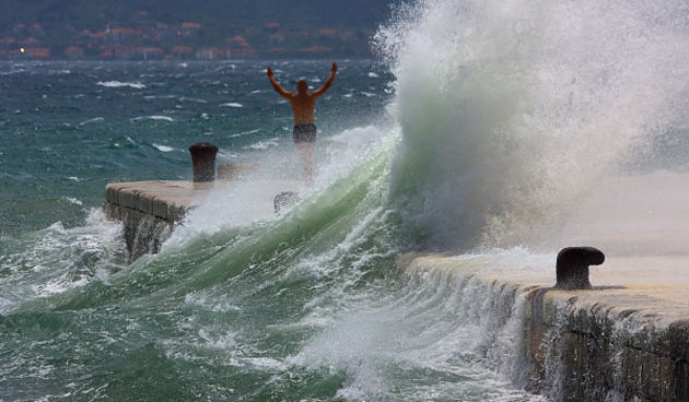 Jugo na zadarskoj rivi