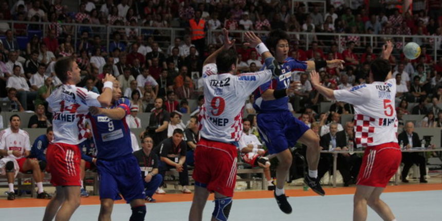 Image 1137653 (auto)