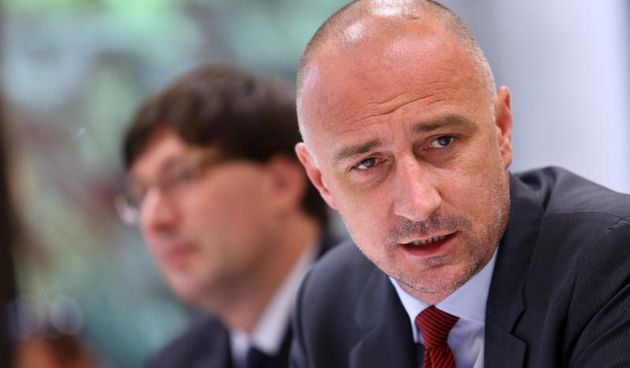 09.07.2013., Zagreb – U organizaciji Liderova Kluba izvoznika odrzan okrugli stol na temu “Koje izvozne sektore podupire EU i kako se u to uklapa Hrvatska”. Vatroslav Sablic – Elka, Ivan Vrdoljak ministar gospodarstva. Photo: Slavko Midzor/PIXSELL