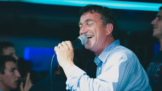 Zadarska večer s Ivicom Sikirićem Ićom u Hitch baru, 8.5.2015. (Foto: Ivan Toman) Zadarska večer s Ivicom Sikirićem Ićom u Hitch baru, 8.5.2015. (Foto: Ivan Toman)