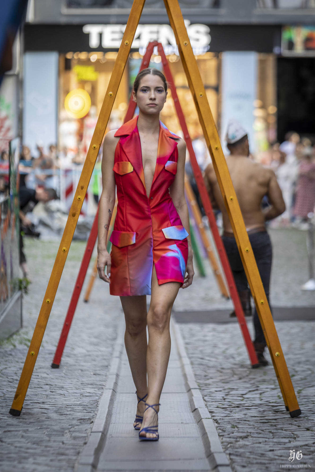 Ulična modna revija #INSPIREDBYART by Hippy Garden Ulična modna revija #INSPIREDBYART by Hippy Garden