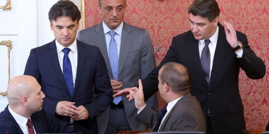 01.08.2013., Zagreb – U Banskim dvorima odrzana je posljednja sjednica Vlade RH prije ljetne stanke. Photo: Patrik Macek/PIXSELL Autor  Patrik Macek/PIXSELL KLJUČNE RIJEČI  Zoran Milanovic, Tihomir Jakovina, Branko Grcic, Mihael Zmajlovic, Orsat Miljeni