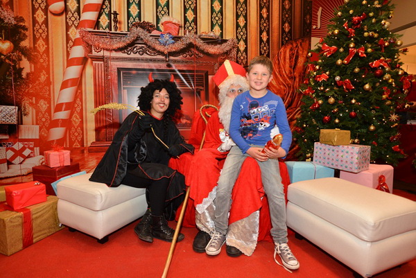 Sveti Nikola u Supernova centru 6. prosinca 2016.  Foto: Iva Perinčić