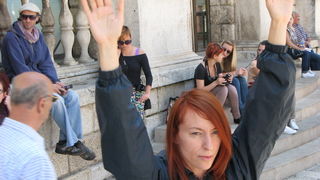 Performans Selme Banich na Narodnom trgu, foto: L. Banić