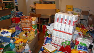 Zadarski sportaši i sportski novinari velikog srca napunili Socijalnu samoposlugu Zadarski sportaši i sportski novinari velikog srca napunili Socijalnu samoposlugu