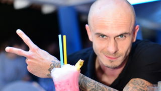 Nostromo & Vagabundo Vir: DJ Djuka i Led robot Nostromo & Vagabundo Vir: DJ Djuka i Led robot