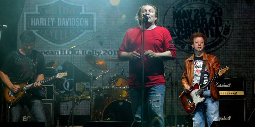 Biograd, 260511. U Biogradu je poceo susret ljubitelja Harley Davidson motora koji se odrzava izmedju 26. i 29. svibnja.Na slici: nastup grupe Prljavo kazaliste.Foto: Vladimir Ivanov / CROPIX