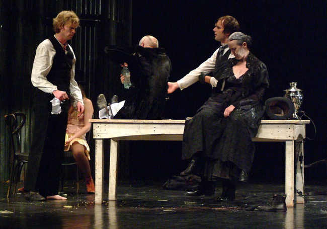 Slovensko mladinsko gledalisce: Zlocin i kazna u HKK Zadar