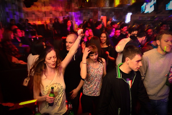 Mjesni Odbor u Maraschino Baru. Foto: Iva Perinčić Mjesni Odbor u Maraschino Baru. Foto: Iva Perinčić