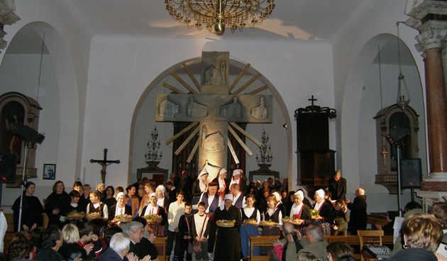 U Sutomišćici održana pretpremijera oratorija “Zadnja postaja” (Foto: TZ Preko)