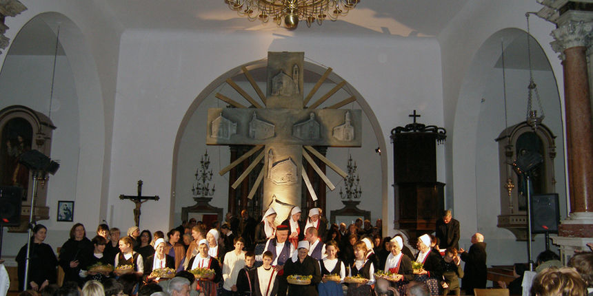 U Sutomišćici održana pretpremijera oratorija “Zadnja postaja” (Foto: TZ Preko) U Sutomišćici održana pretpremijera oratorija “Zadnja postaja” (Foto: TZ Preko)