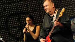 Zadar, 13.3.2014. snimio: Nenad Marčev 
Borivoj Radaković 
GRUPA 
redatelj: Mario Kovač 
igraju: Sreten Mokrović, Ranko Zidarić, 
Ivica Zadro i Iva Visković 
Kazalište KNAP (Kazalište na Peščenici) 
Dvorana HNK Zadar