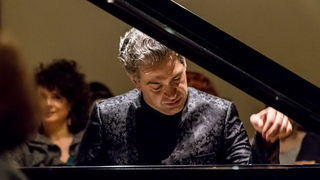 LOvro Pogorelić: “Kavalir za klavirom” u Svečanoj dvorani Sveučilišta u Zadru LOvro Pogorelić: “Kavalir za klavirom” u Svečanoj dvorani Sveučilišta u Zadru