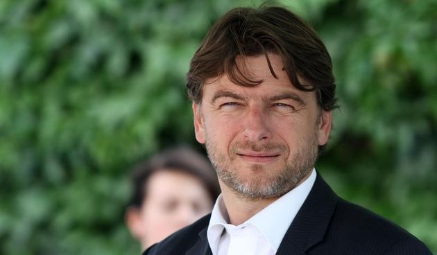 Ministar Darko Lorencin i gradonacelnik Stjepan Kovac otvorili najsuvremenije mini golf igraliste u Hrvatskoj. Mini golf teren nalazi se kod Gradskih bazena Marija Ruzic, pokriven umjetnom travom, okruzen raslinjem te je osvijetljen, tako da ce se moci ig