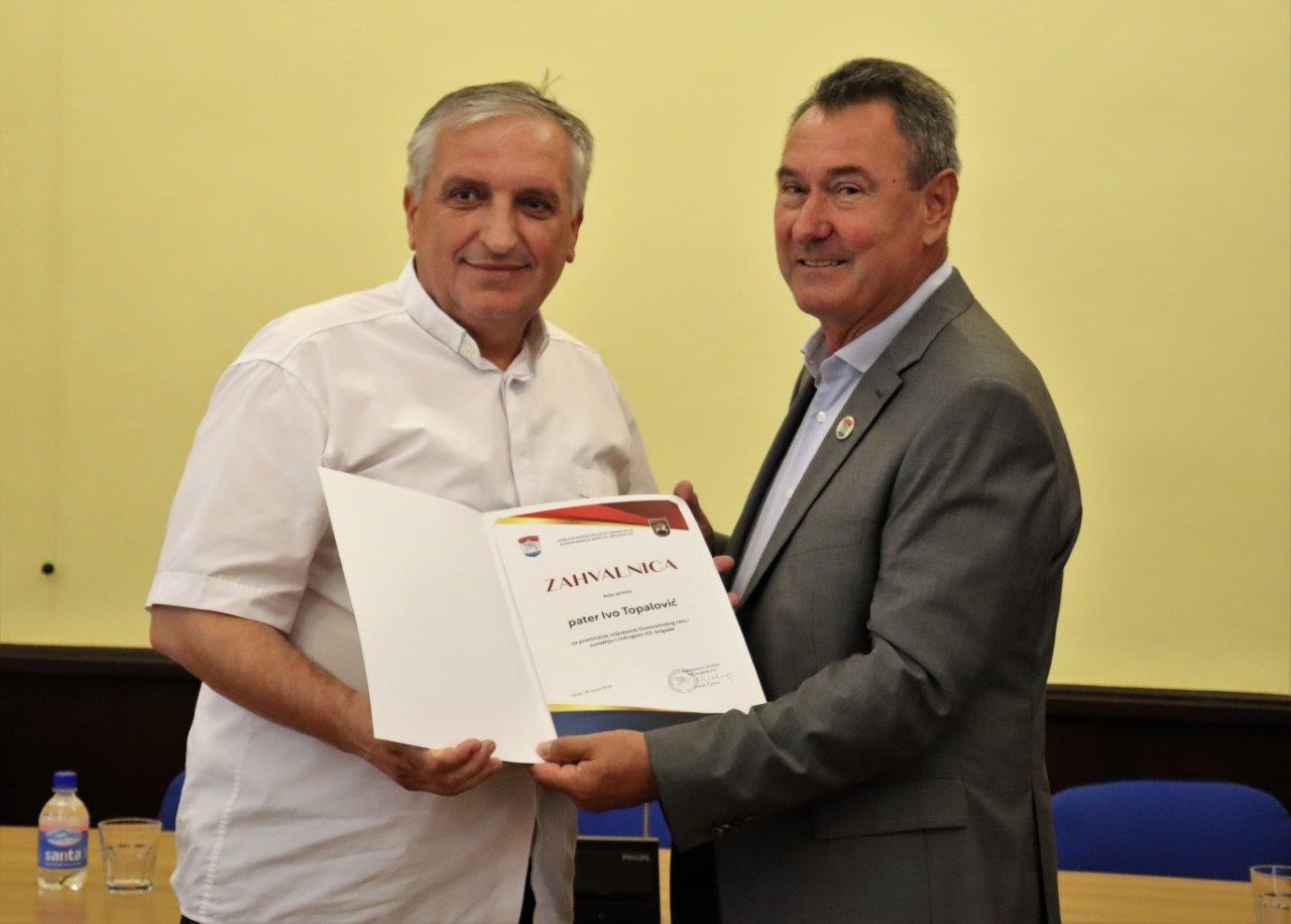 Primanjem u Domu županije uz dodjelu prigodnih zahvalnica svečano je obilježena 32. godišnjica osnutka i borbenog djelovanja 112. brigade Hrvatske vojske.