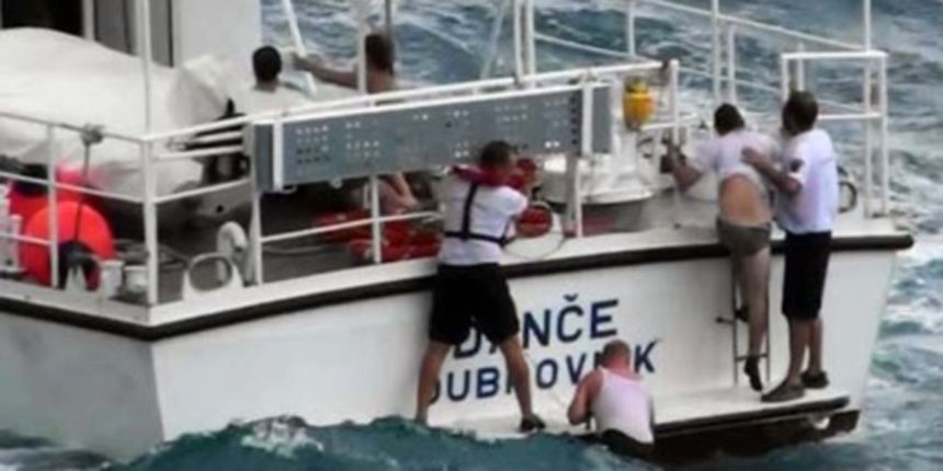 Petero ljudi iz mora spasio brod Lučke kapetanije, foto: dubrovnik.net