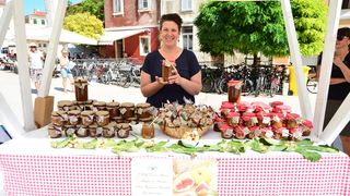 9. Festival smokava: Sajam na Trgu pet bunara