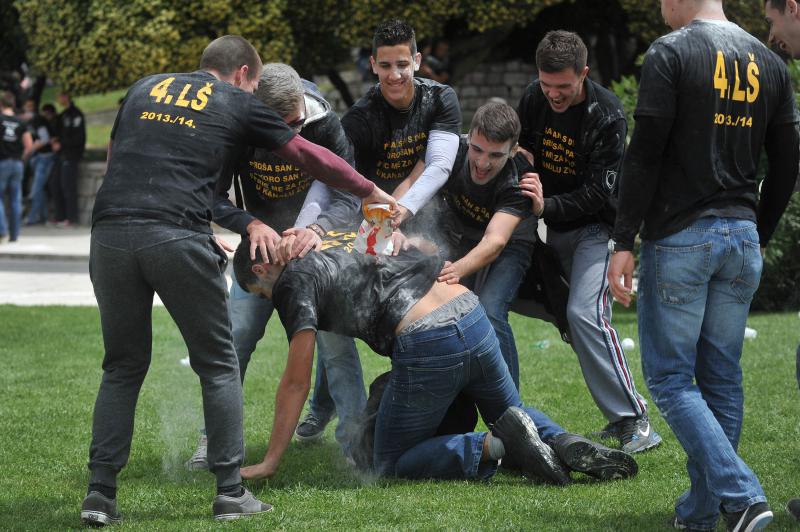 Ludijada zadarskih maturanata 16. svibnja 2014. Foto: Filip Brala/PIXSELL Ludijada zadarskih maturanata 16. svibnja 2014. Foto: Filip Brala/PIXSELL