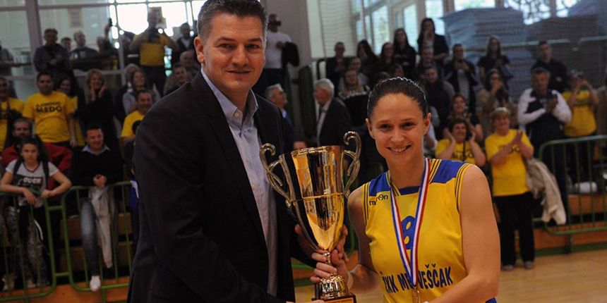 Iva Borović Iva Borović