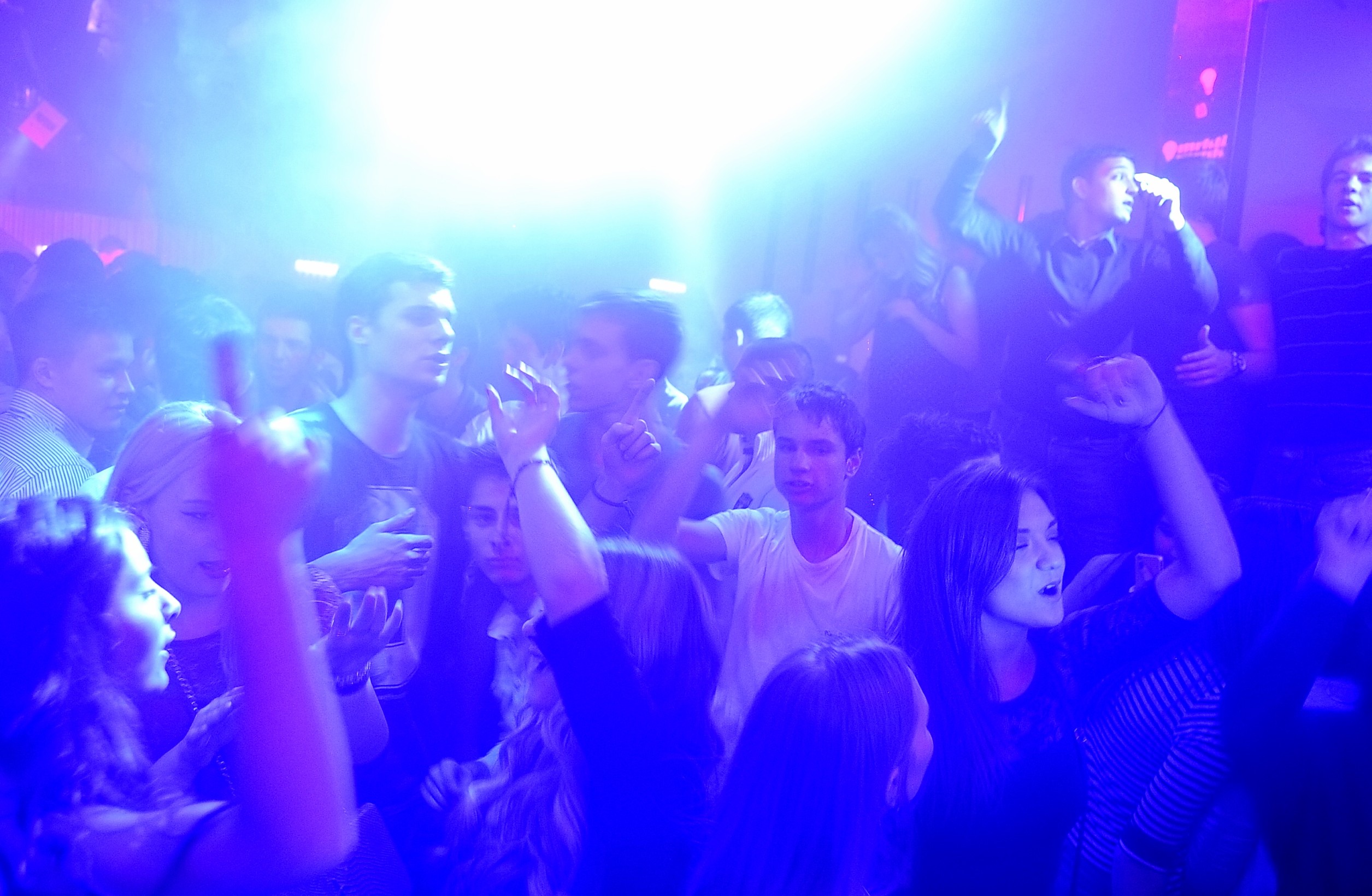 Spektar party u Aquarius klubu