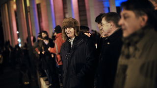 Zagreb, 040311.
Ilica.
Peti po redu, protuvladin prosvjed tzv. facebook grupe.
Na fotografiji: Prosvjednici na Trgu zrtava fasizma idu prema sredisnjici HDZ-a, Slaven Letica.
Foto: Boris Kovacev / CROPIX Zagreb, 040311.
Ilica.
Peti po redu, protuvladin prosvjed tzv. facebook grupe.
Na fotografiji: Prosvjednici na Trgu zrtava fasizma idu prema sredisnjici HDZ-a, Slaven Letica.
Foto: Boris Kovacev / CROPIX