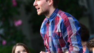 Kazališna udruga “Igrajmo se” predstavila je dramsku igru “Coffee to go” u atriju Gradske knjižnice Zadar