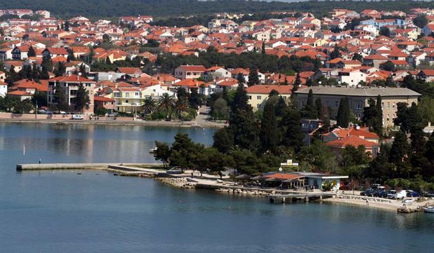 zadar, panorama sa zvonika svete stosije, borik, puntamika 21.04.07.