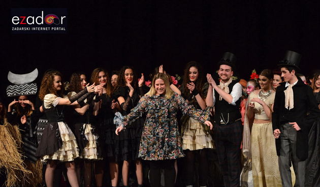 HNK Zadar: Premijera predstave “Put oko svijeta” Kazališne udruge “Igrajmo se”