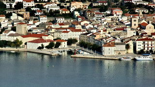 Blagdanski đir po Pagu 1. studenog 2013.  foto: Leonard Kvarantan