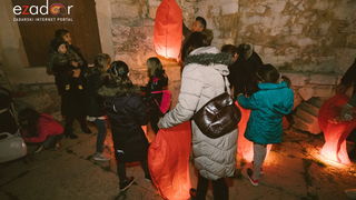 Humanitarni svjetlosni spektakl “Zaželi ljubav 2018.” @ Forum