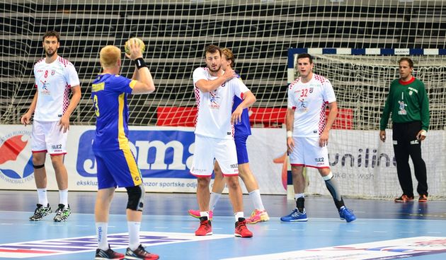 U doista sjajnoj atmosferi koju je stvorilo oko 5000 navijača iz cijele Hrvatske, naši su rukometni reprezentativci remizirali sa Švedskom i to s rezultatom 25-25. Bila je to ‘kaubojima’ pretposljednja pripremna utakmica uoči Olimpijskih igara