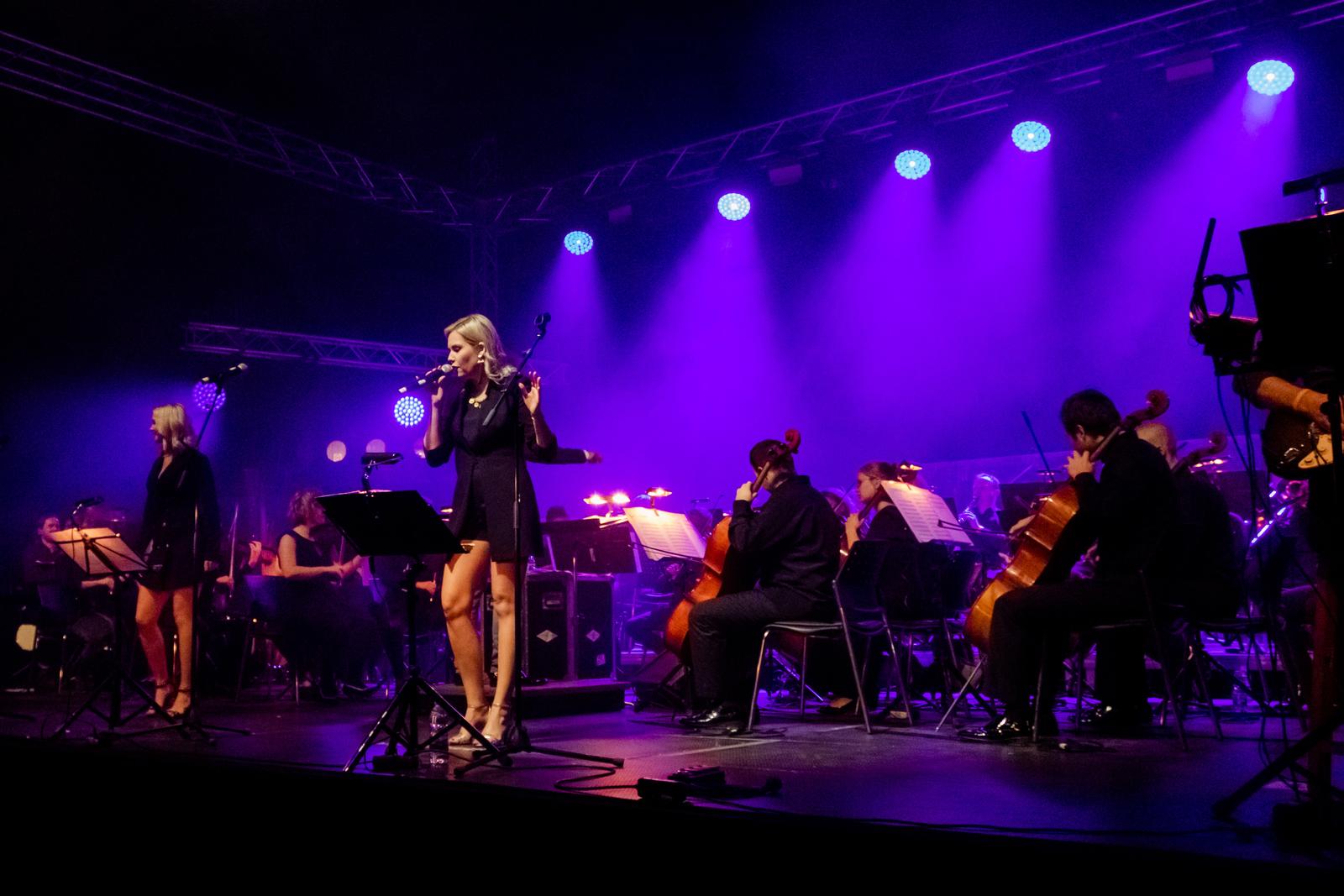 Glazbeni spektakl Rock the Opera održan u Zadru: Dino Jelusić nastupio kao specijalni gost Glazbeni spektakl Rock the Opera održan u Zadru: Dino Jelusić nastupio kao specijalni gost