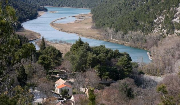 Obilazak NP Krka i Slapova Krke povodom Medjunarodnog dana rijeka. Photo: Dusko Jaramaz/PIXSELL Autor  Dusko Jaramaz/PIXSELL Ključne riječi  slapovi krke, Nacionalni park Krka, rijeka Krka, voda, rijeka,