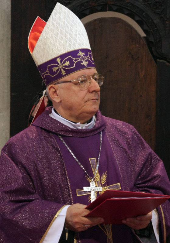 Posljednji ispraćaj nadbiskupa Marijana Oblaka